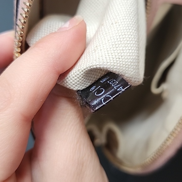 Gucci Pink Microguccissima Patent Leather Dome Satchel Small - Picture 16 of 16